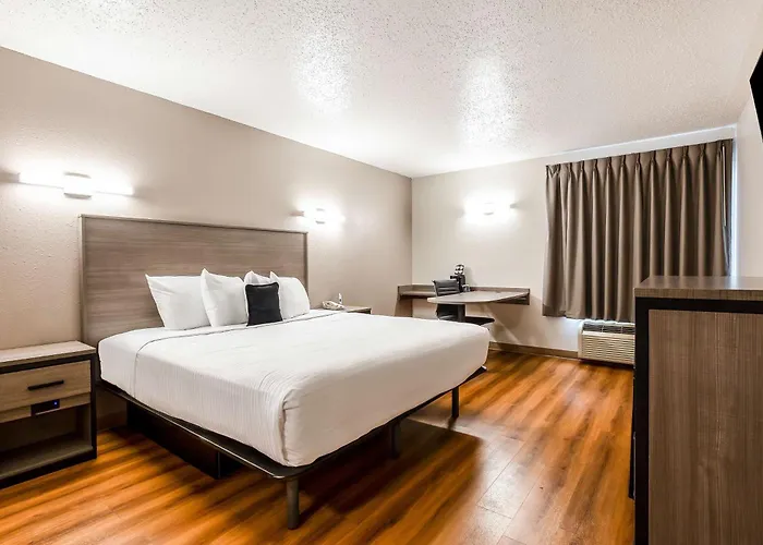 Hotel Red Lion & Saint Louis 2*