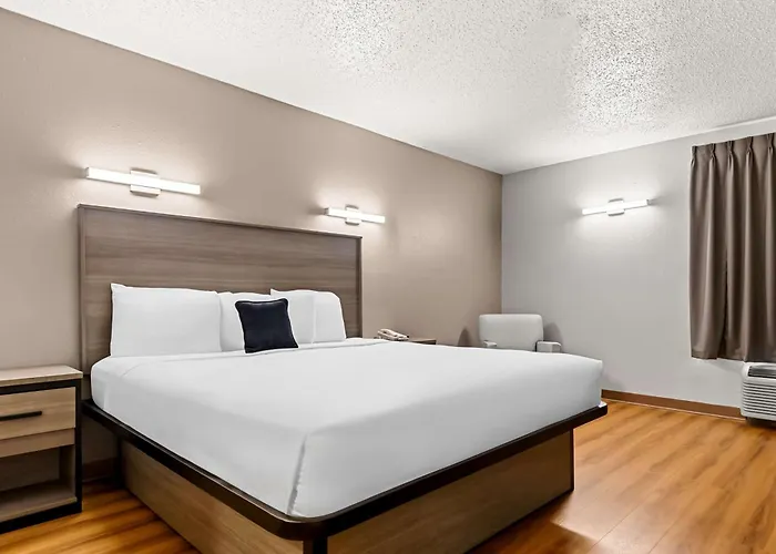 Red Lion & Saint Louis Hotel 2*