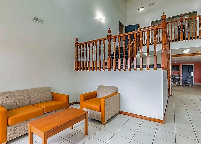 Red Lion & Saint Louis Hotel 2*
