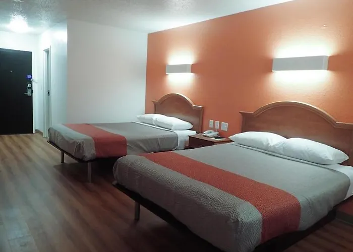 Hotel Red Lion & Saint Louis 2*